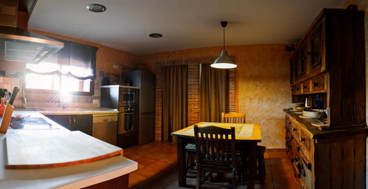 Casa Rural La Loma Nohales Bagian luar foto